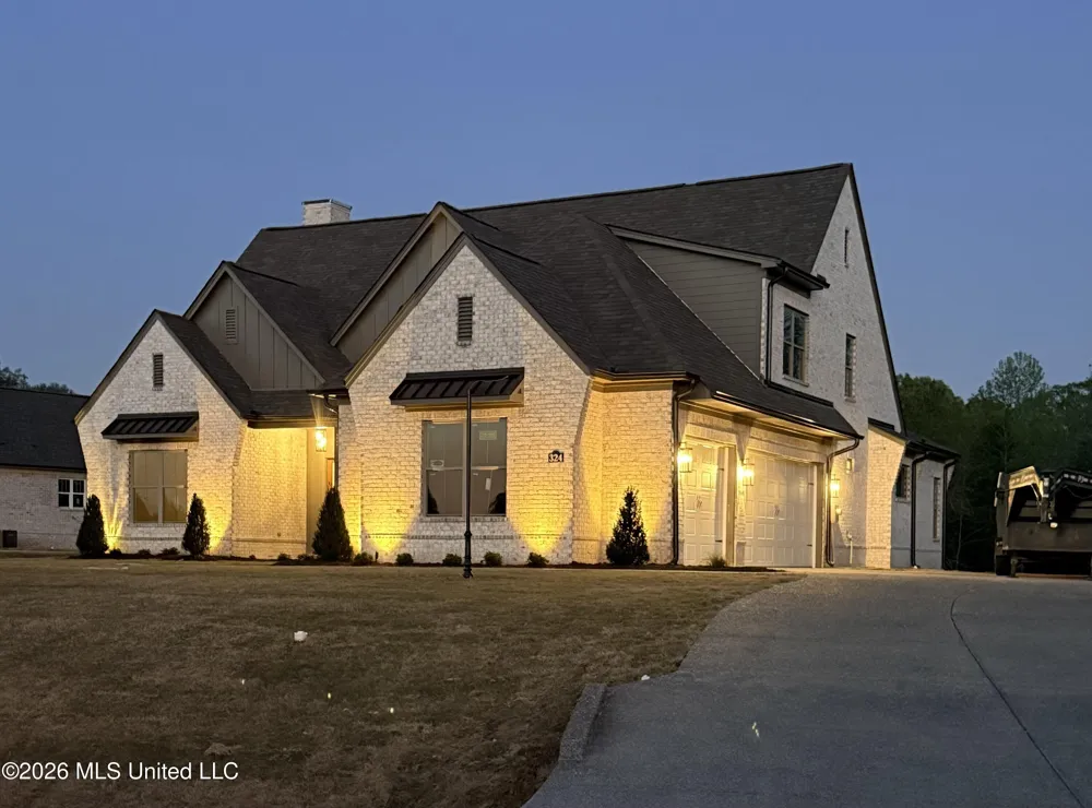 324 Oakworth Drive Hernando, MS 38632