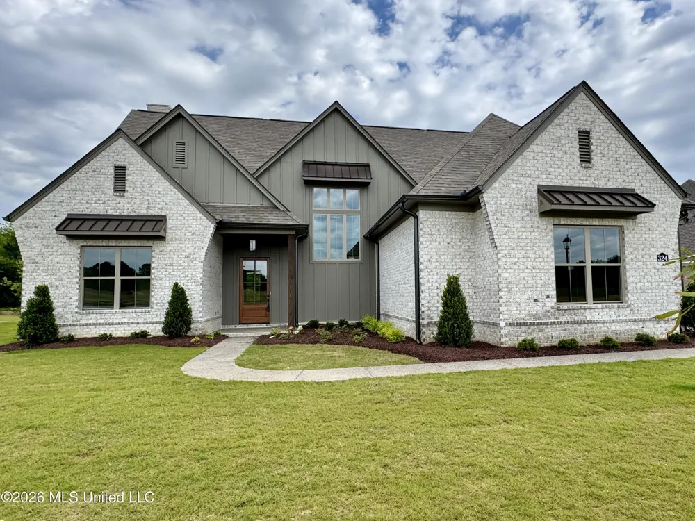 324 Oakworth Drive Hernando, MS 38632