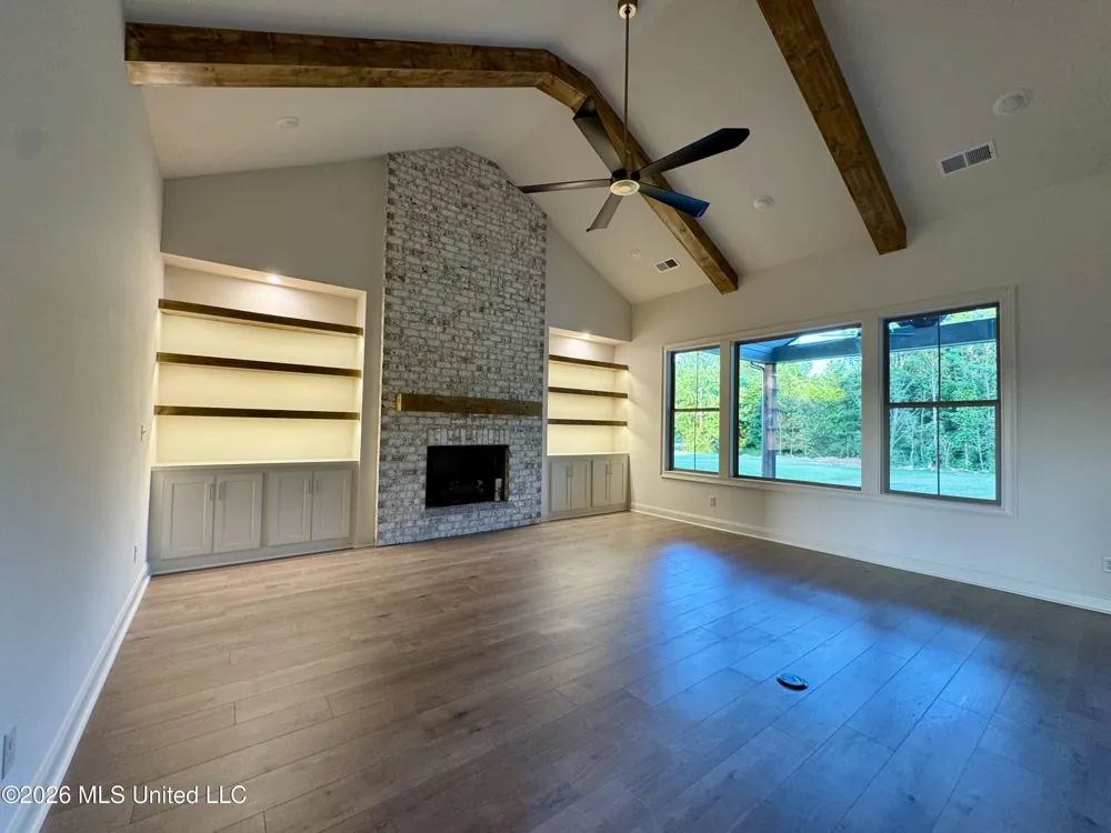 324 Oakworth Drive Hernando, MS 38632