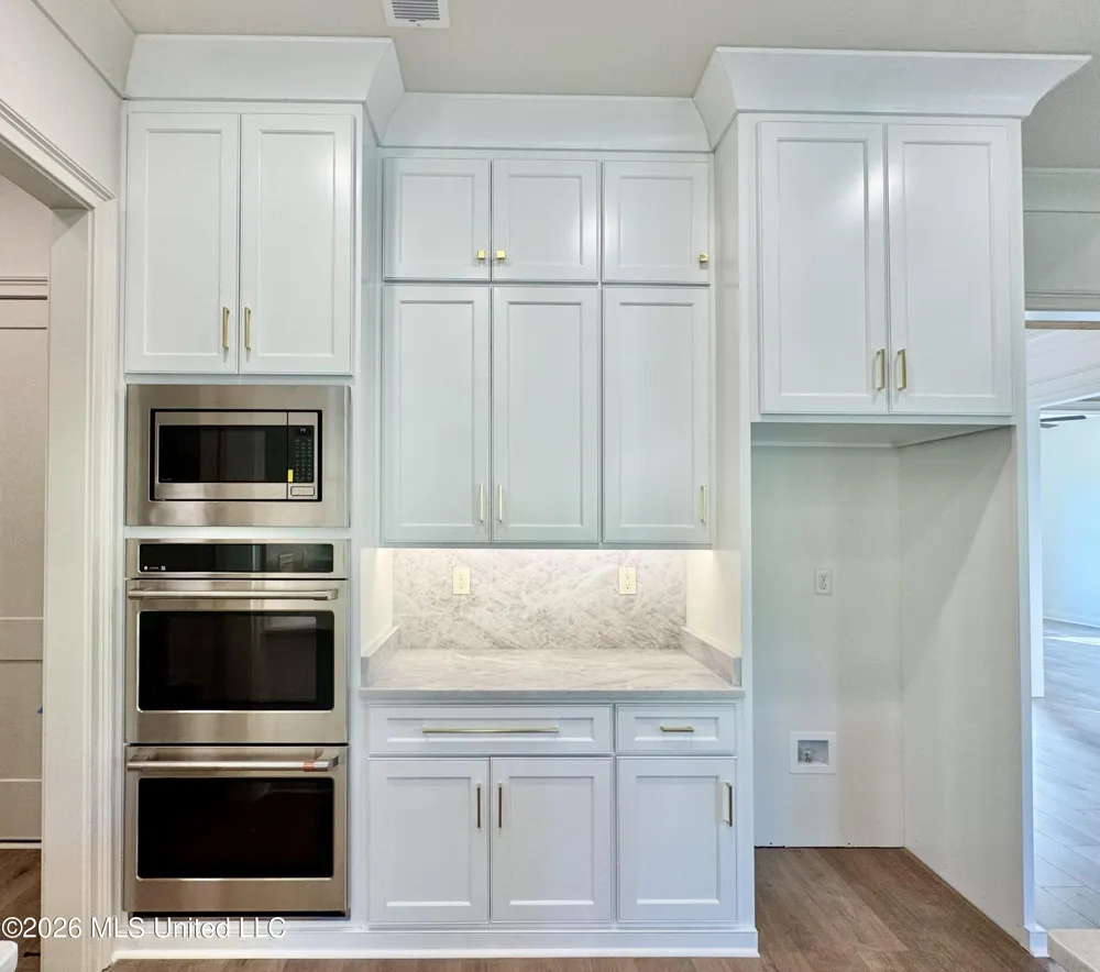 324 Oakworth Drive Hernando, MS 38632