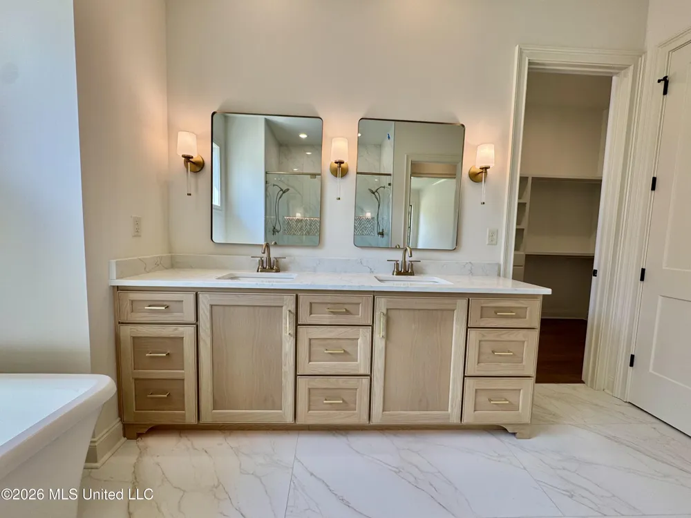 324 Oakworth Drive Hernando, MS 38632