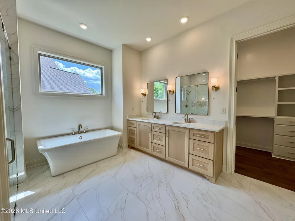 324 Oakworth Drive Hernando, MS 38632