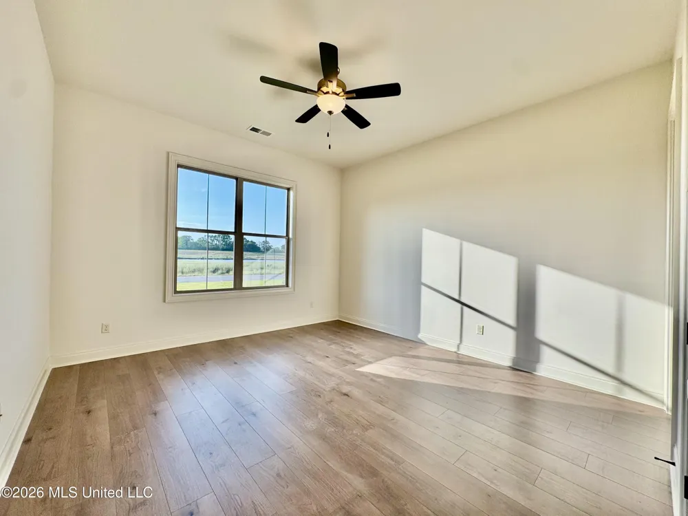 324 Oakworth Drive Hernando, MS 38632