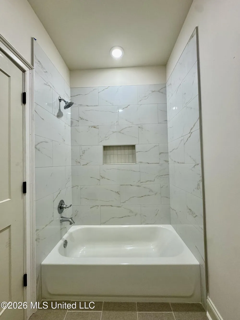 324 Oakworth Drive Hernando, MS 38632