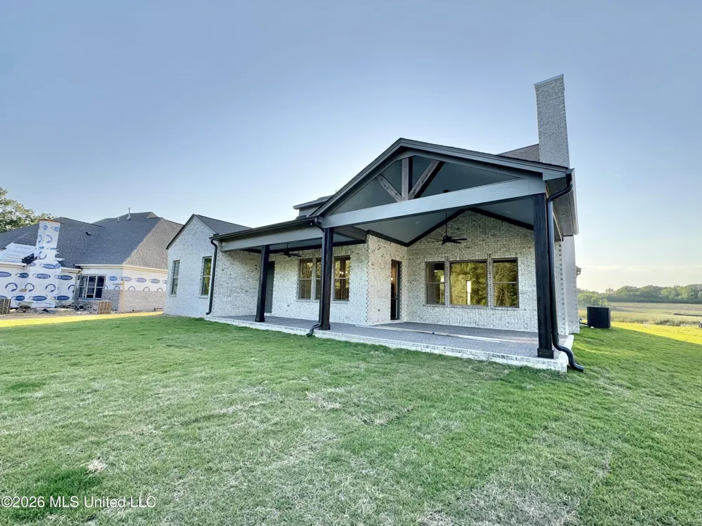 324 Oakworth Drive Hernando, MS 38632