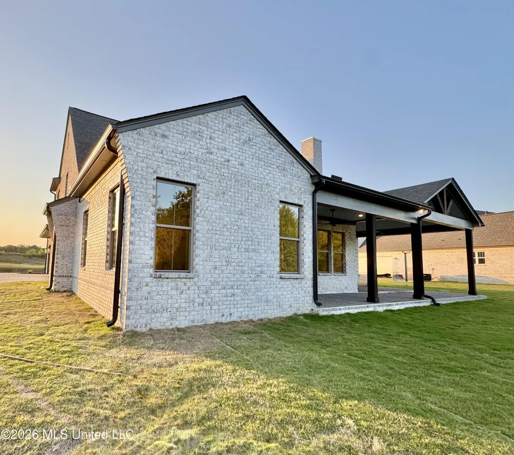 324 Oakworth Drive Hernando, MS 38632