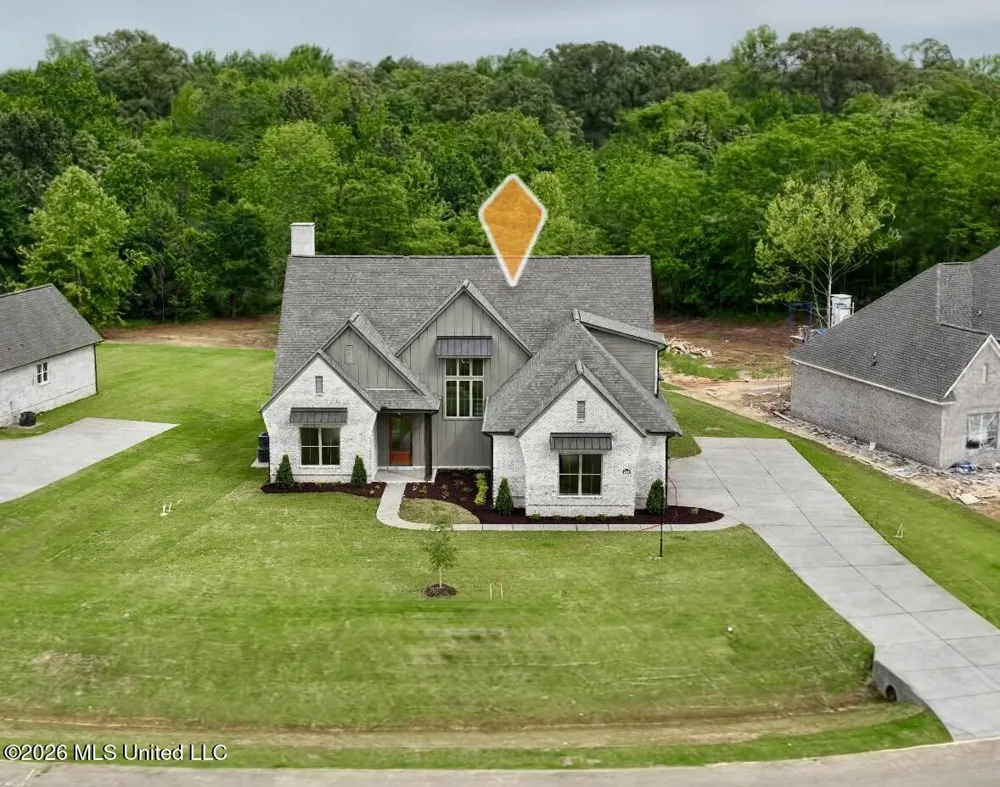324 Oakworth Drive Hernando, MS 38632