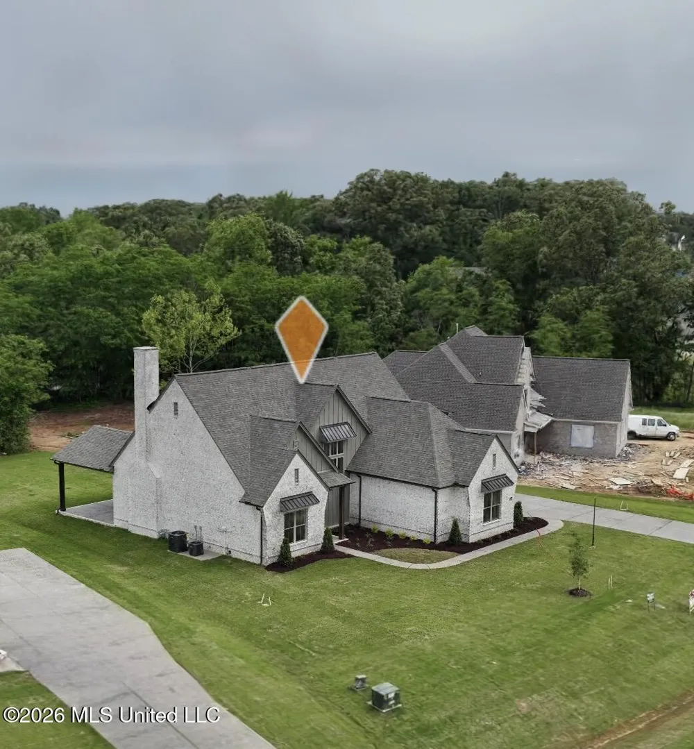 324 Oakworth Drive Hernando, MS 38632