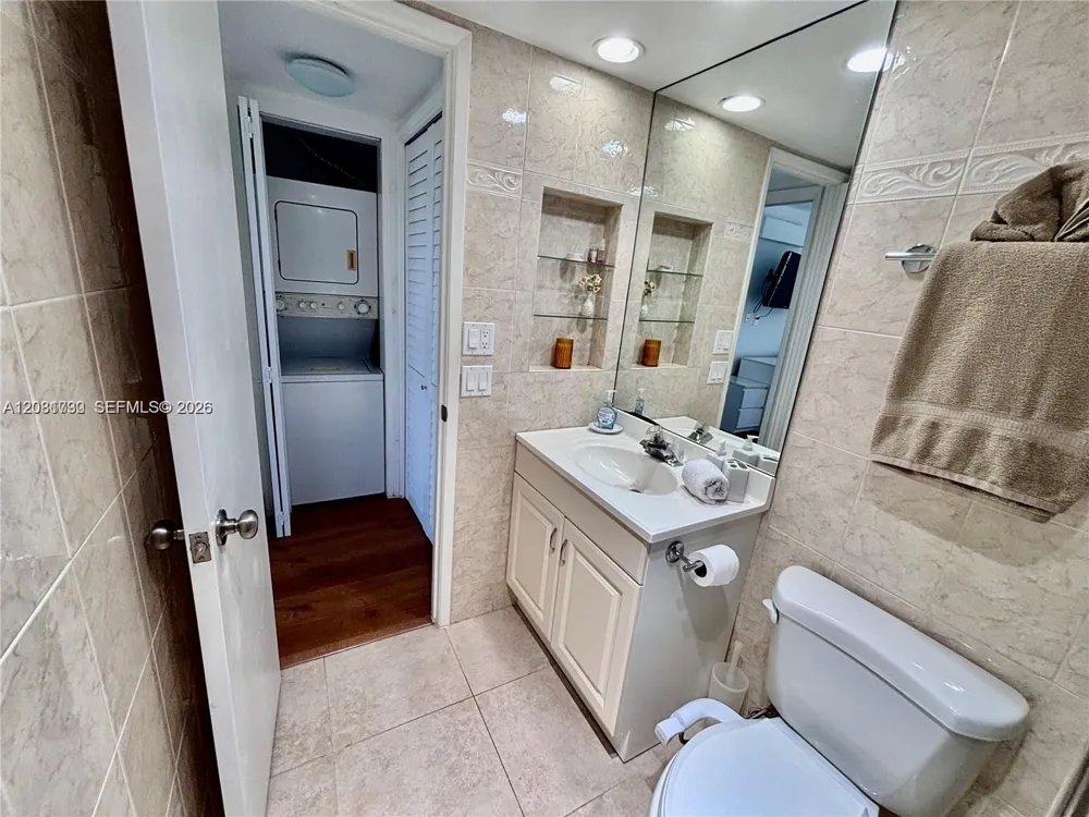 3051 S Palm Aire Dr #102 Pompano Beach, FL 33069