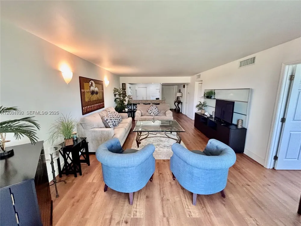 3051 S Palm Aire Dr #102 Pompano Beach, FL 33069