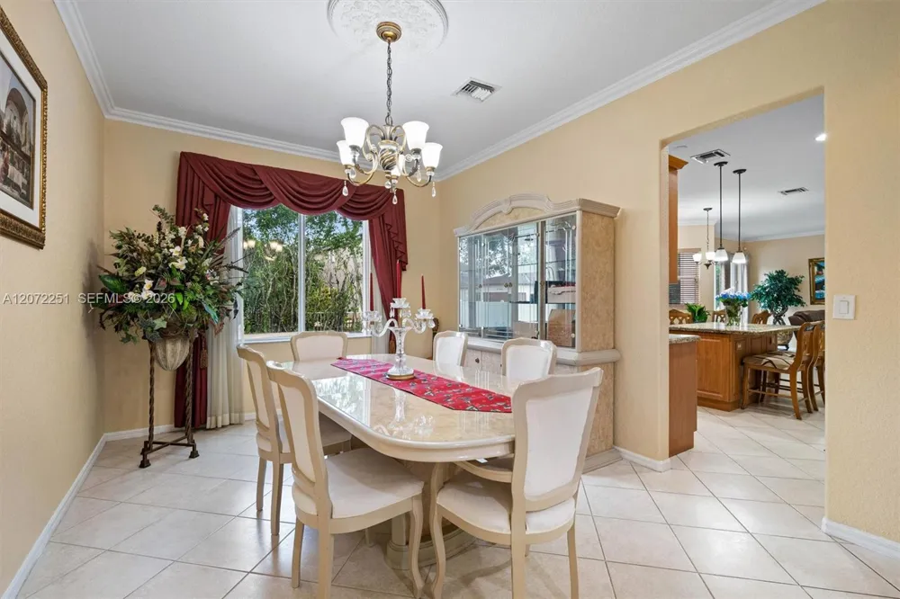675 SW 159th Ln Pembroke Pines, FL 33027