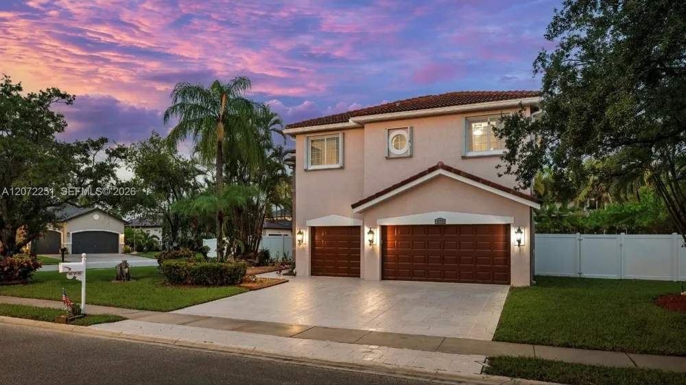 675 SW 159th Ln Pembroke Pines, FL 33027