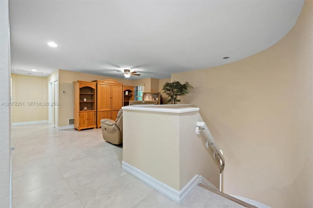 675 SW 159th Ln Pembroke Pines, FL 33027
