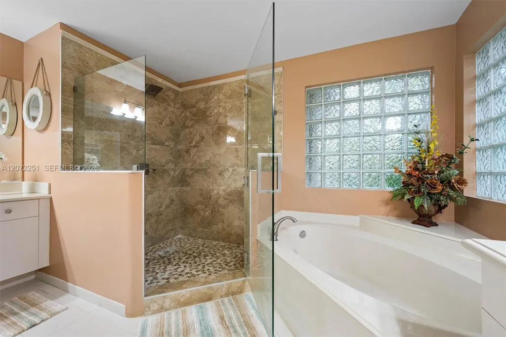 675 SW 159th Ln Pembroke Pines, FL 33027
