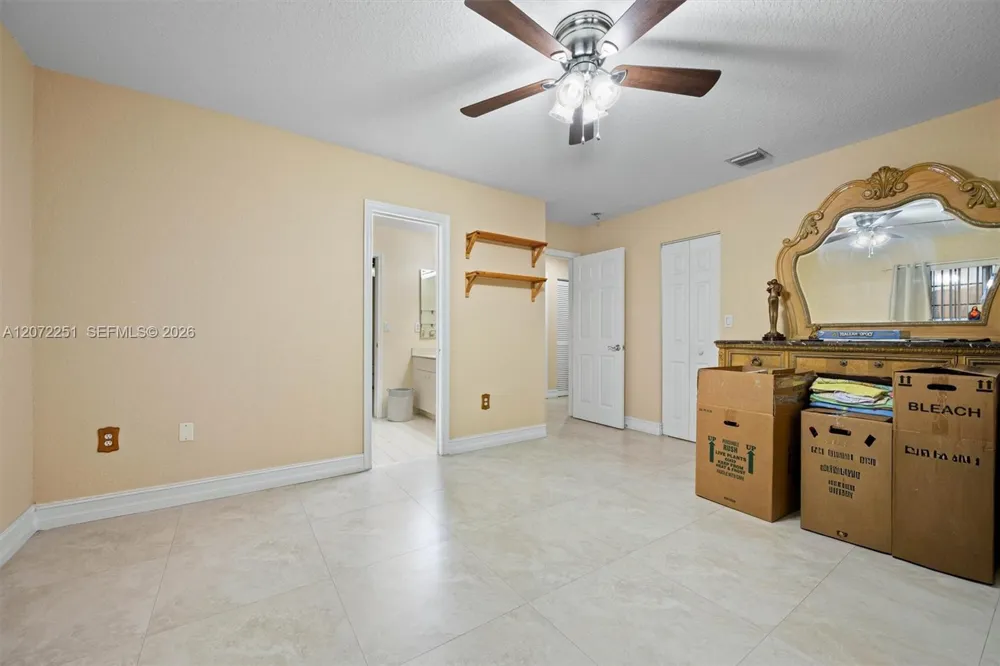 675 SW 159th Ln Pembroke Pines, FL 33027