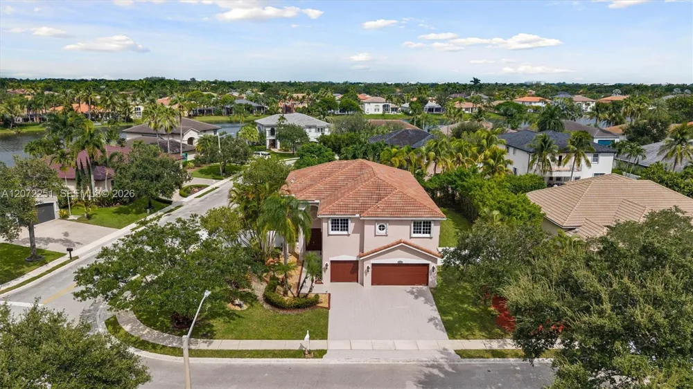 675 SW 159th Ln Pembroke Pines, FL 33027