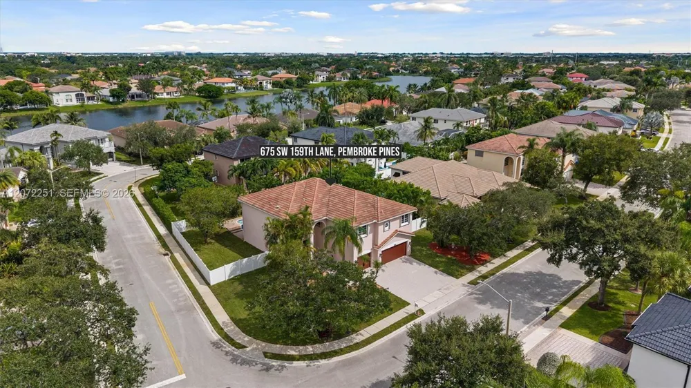 675 SW 159th Ln Pembroke Pines, FL 33027