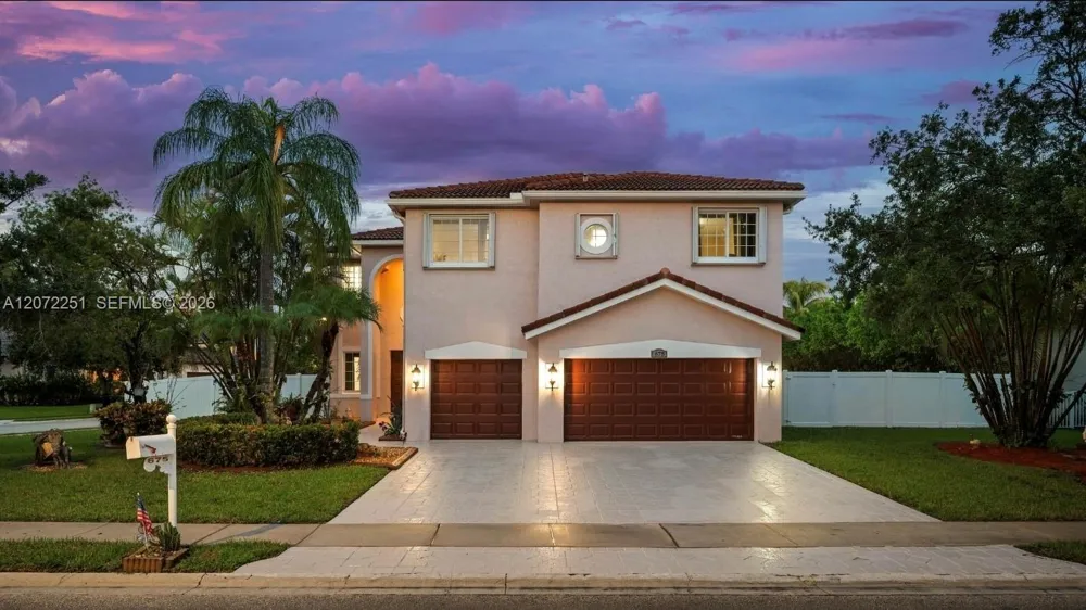 675 SW 159th Ln Pembroke Pines, FL 33027