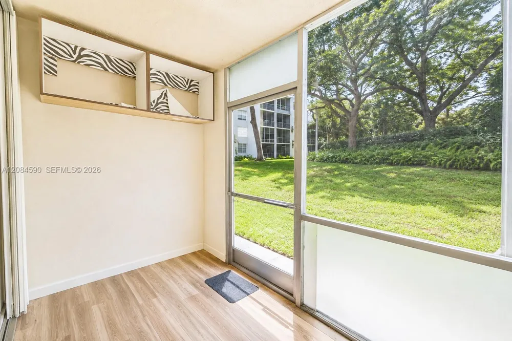 9430 Live Oak Pl #108 Davie, FL 33324