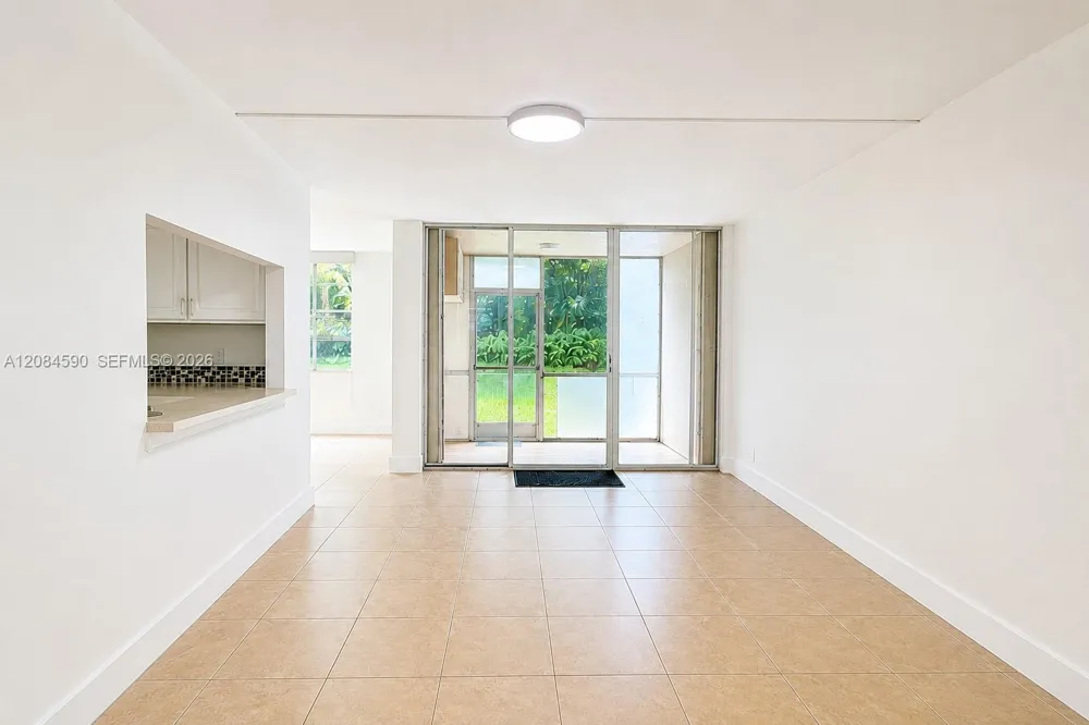 9430 Live Oak Pl #108 Davie, FL 33324