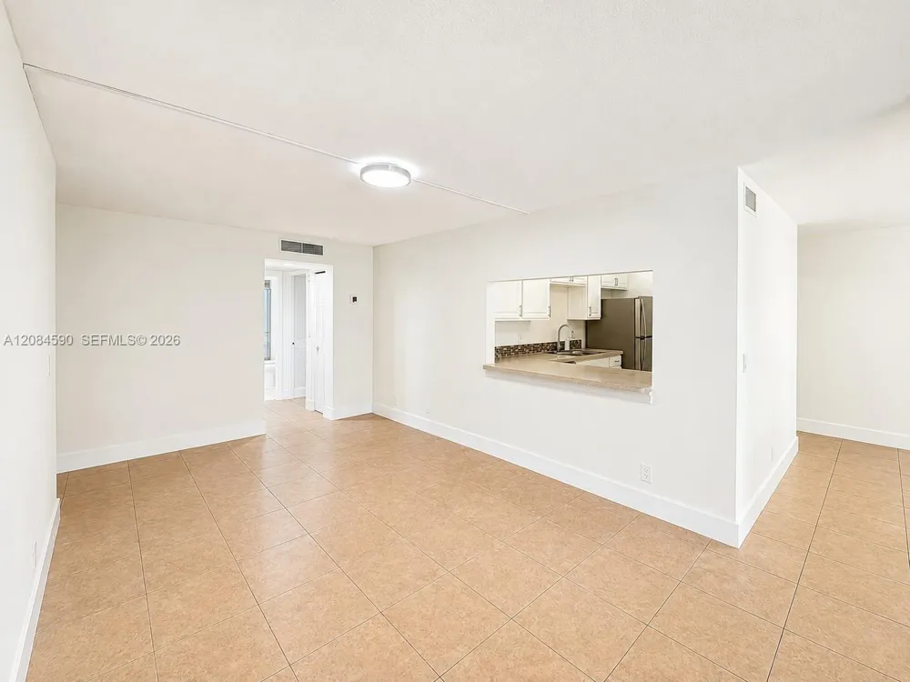 9430 Live Oak Pl #108 Davie, FL 33324