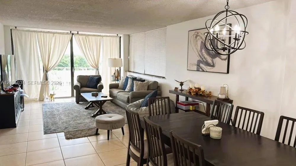 2450 NE 135th St #502 North Miami, FL 33181