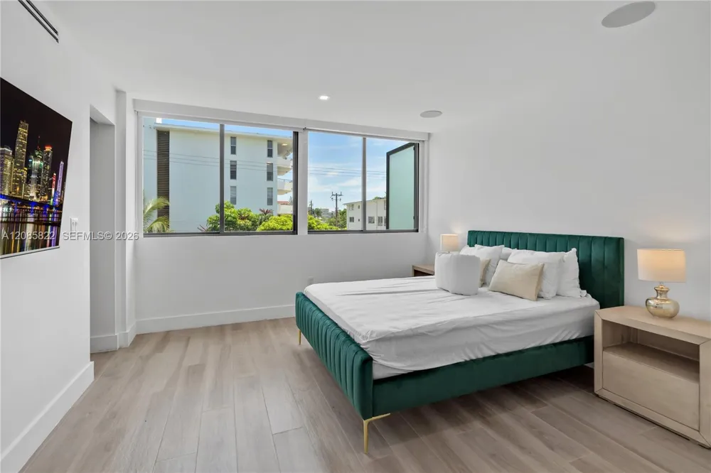 9350 Bay Harbor Ter #9356 Bay Harbor Islands, FL 33154
