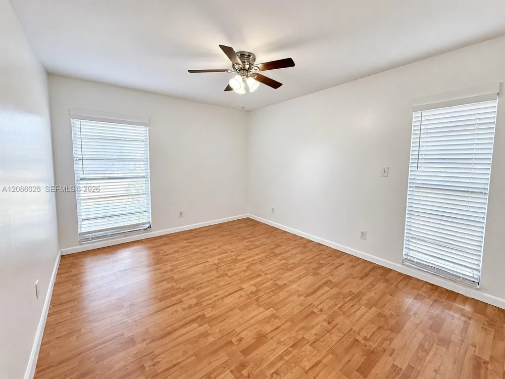 7804 NW 73rd Ter Tamarac, FL 33321