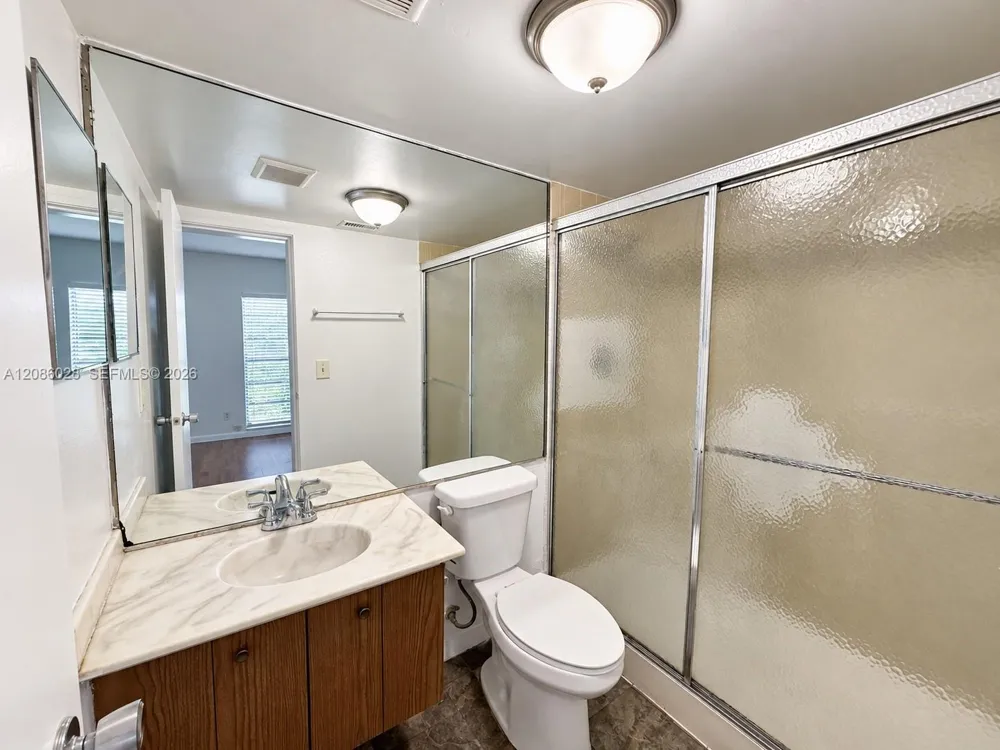 7804 NW 73rd Ter Tamarac, FL 33321