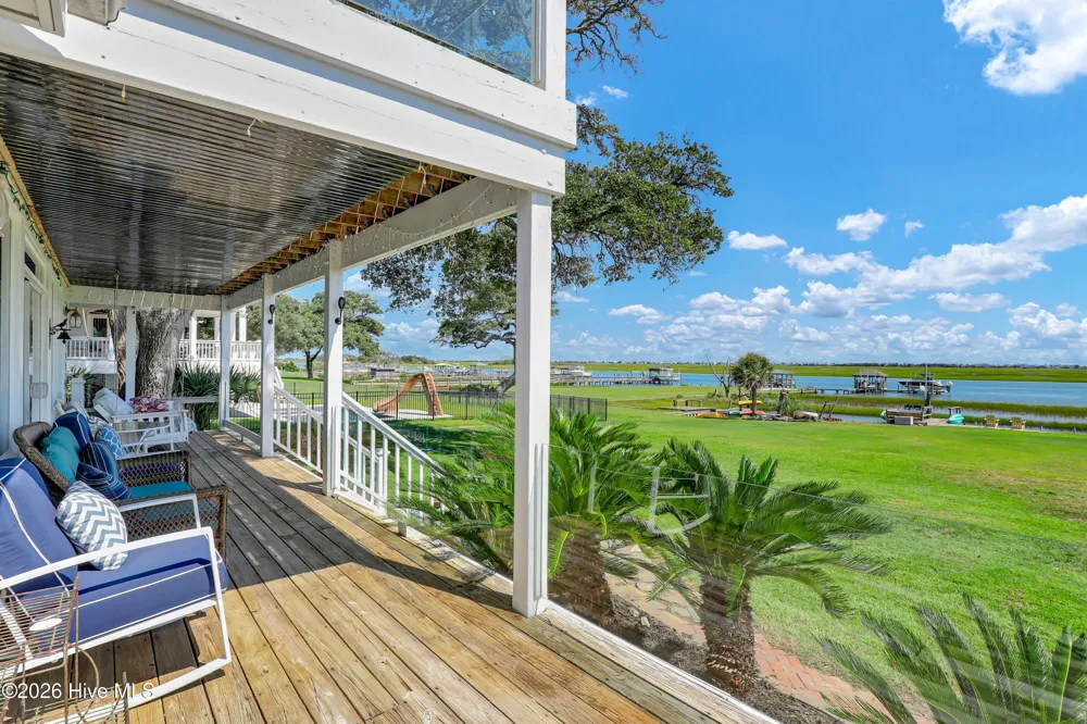 1813 Kings Landing Road Hampstead, NC 28443