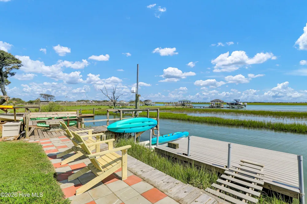 1813 Kings Landing Road Hampstead, NC 28443