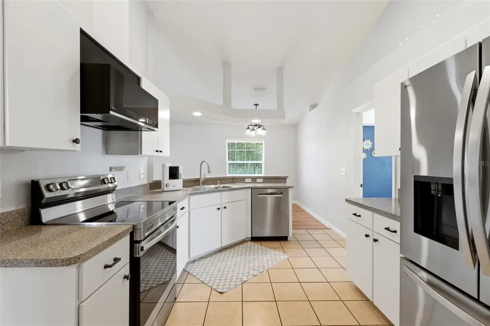 25542 SW 22ND PLACE Newberry, FL 32669