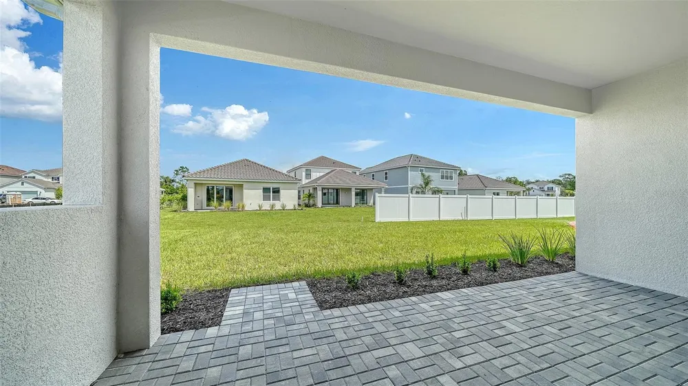 2440 STAR APPLE WAY Sarasota, FL 34240