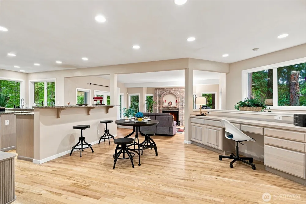 4856 167th Avenue SE Bellevue, WA 98006
