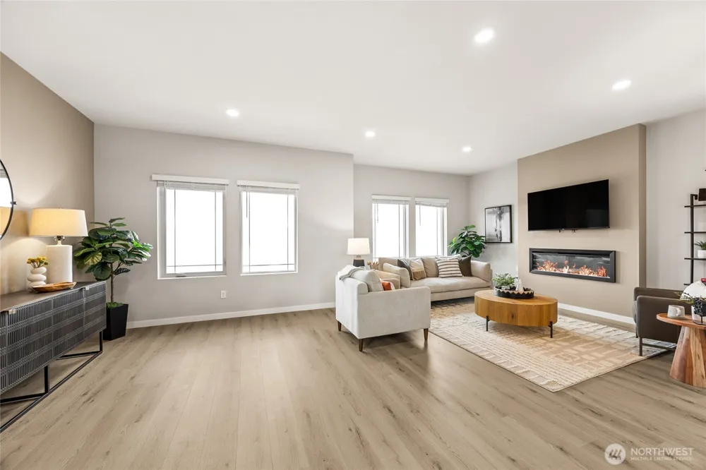 13912 11th Place W Lynnwood, WA 98087