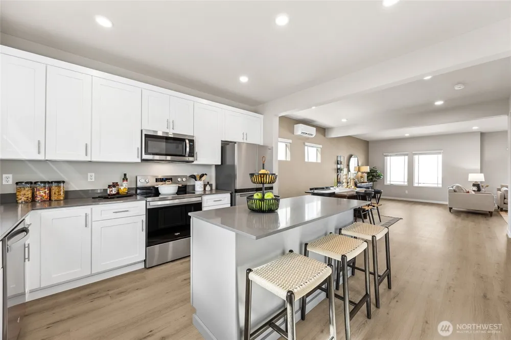 13912 11th Place W Lynnwood, WA 98087