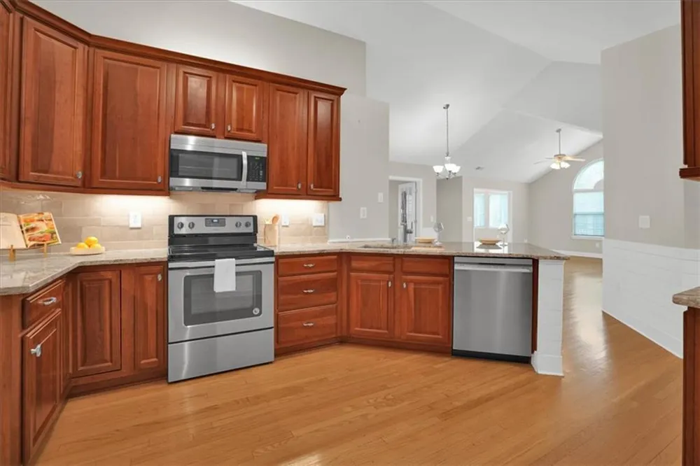 5278 Stone Village Circle NW #8 Kennesaw, GA 30152