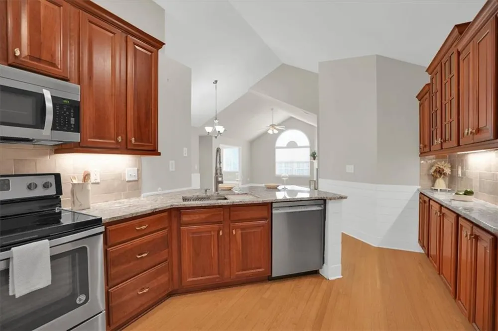 5278 Stone Village Circle NW #8 Kennesaw, GA 30152