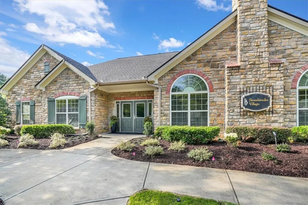 5278 Stone Village Circle NW #8 Kennesaw, GA 30152