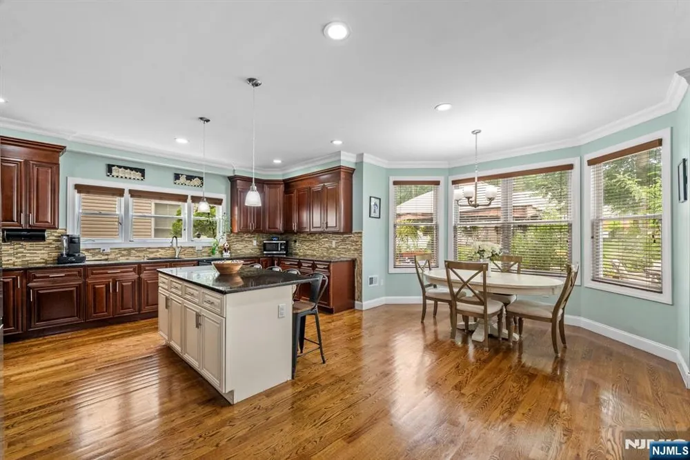 39 Paterson Avenue Clifton, NJ 07014