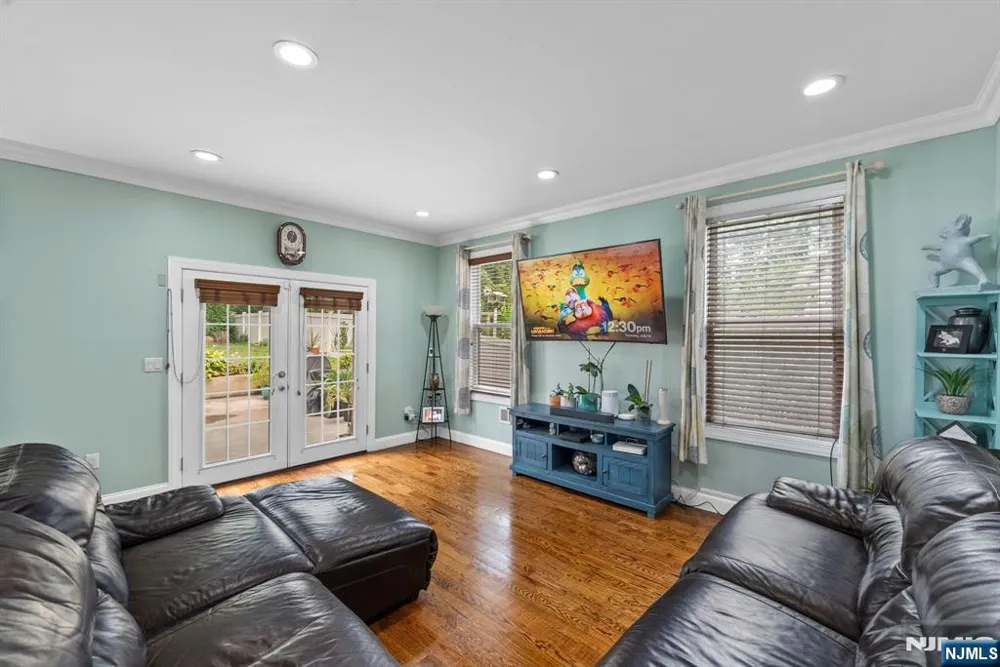 39 Paterson Avenue Clifton, NJ 07014
