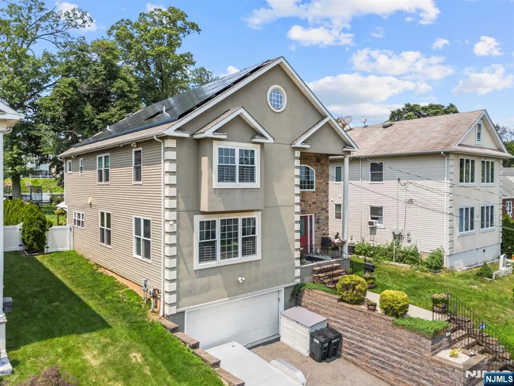39 Paterson Avenue Clifton, NJ 07014