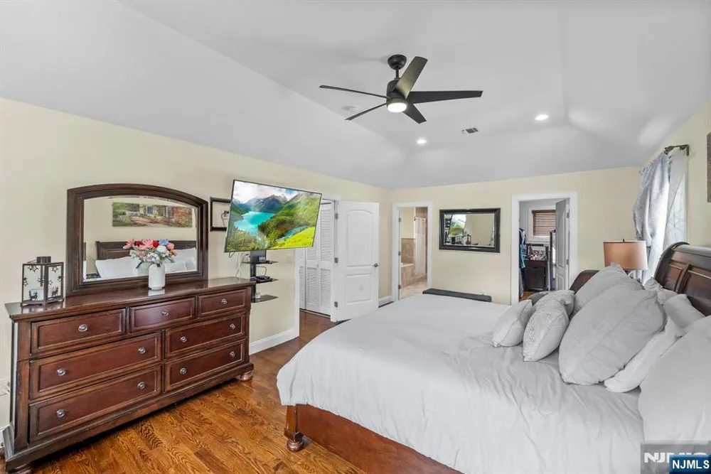 39 Paterson Avenue Clifton, NJ 07014