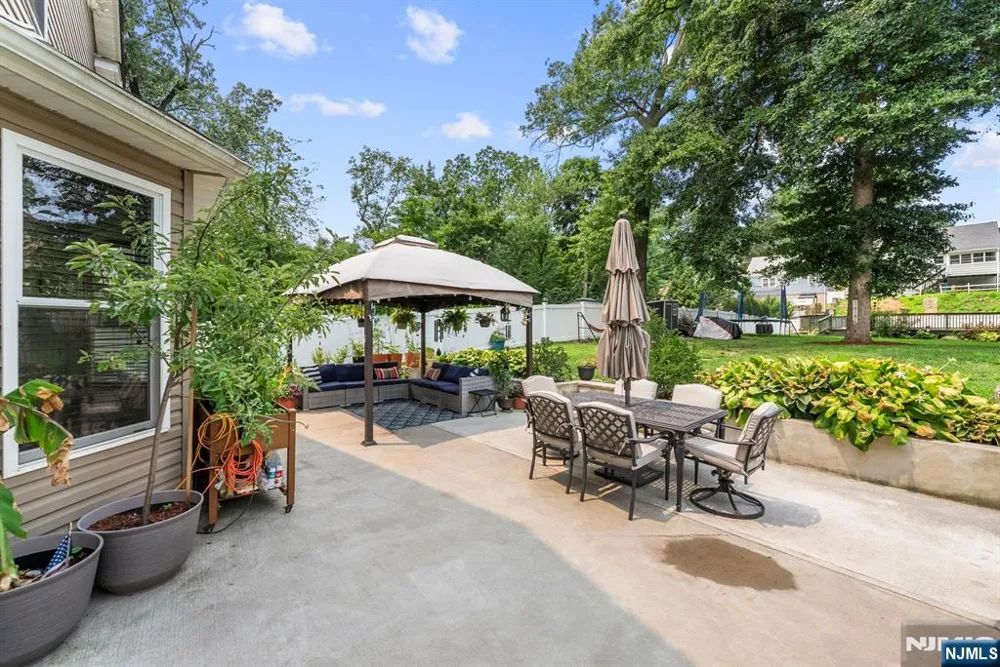 39 Paterson Avenue Clifton, NJ 07014