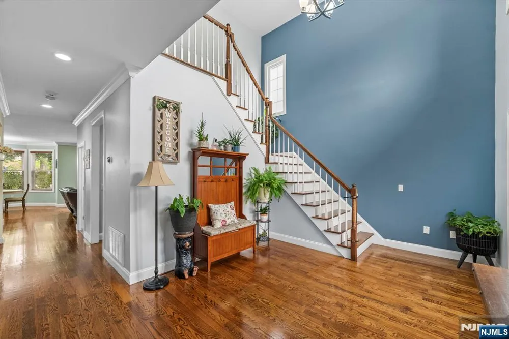 39 Paterson Avenue Clifton, NJ 07014