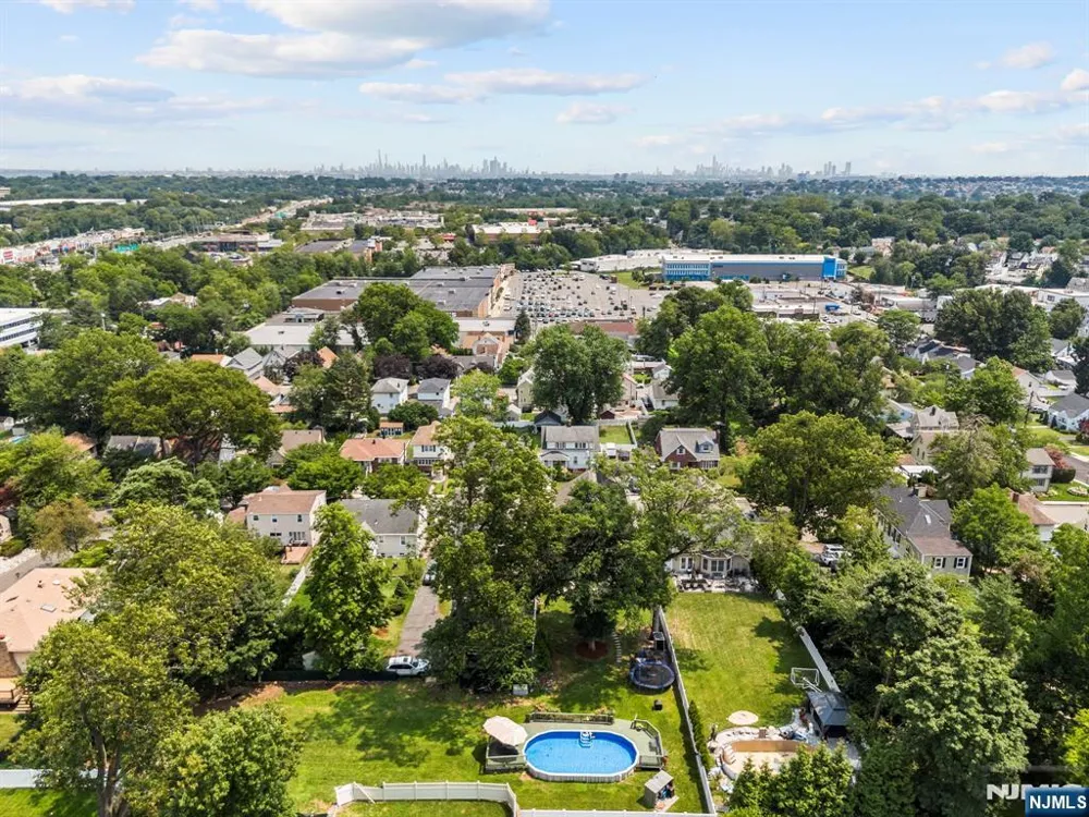39 Paterson Avenue Clifton, NJ 07014