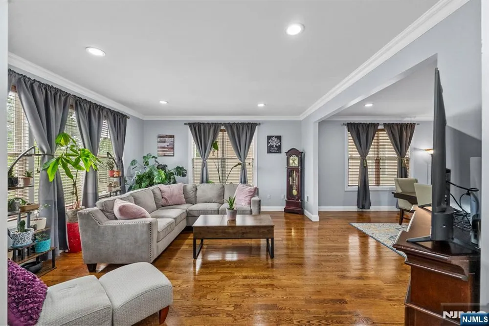 39 Paterson Avenue Clifton, NJ 07014