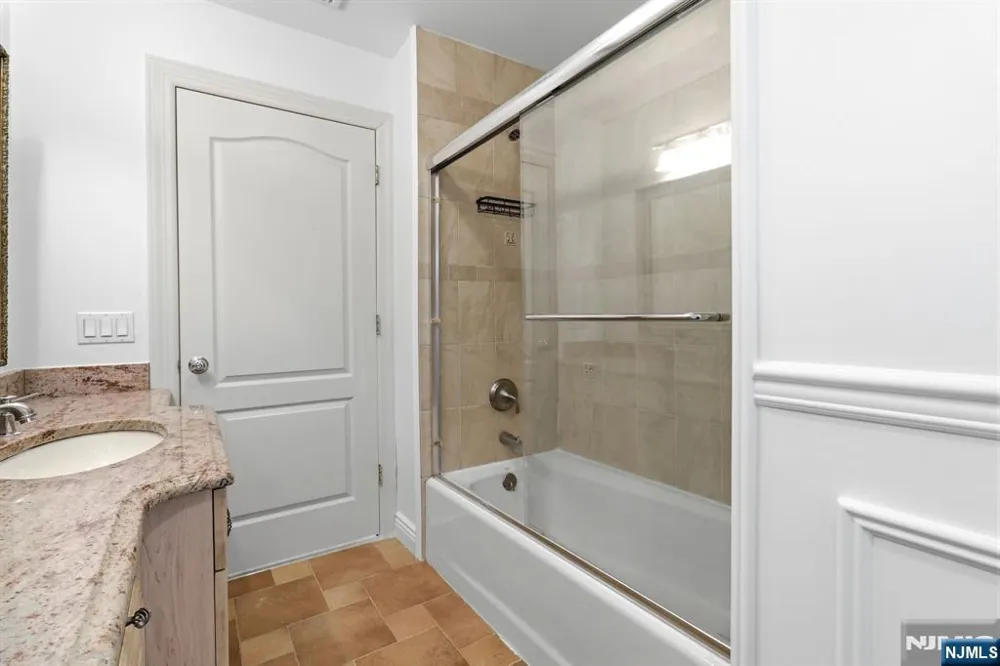 20 Somerset Road 1 Norwood, NJ 07648