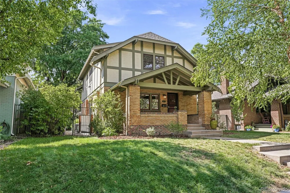 2041 Grape Street Denver, CO 80207