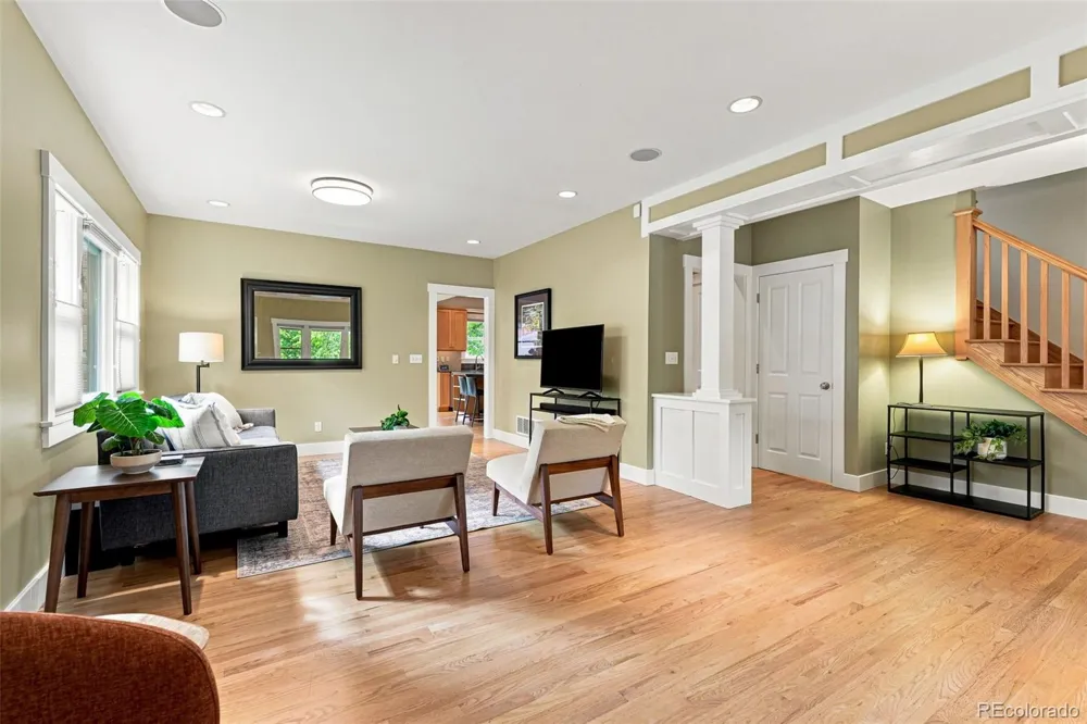 2041 Grape Street Denver, CO 80207